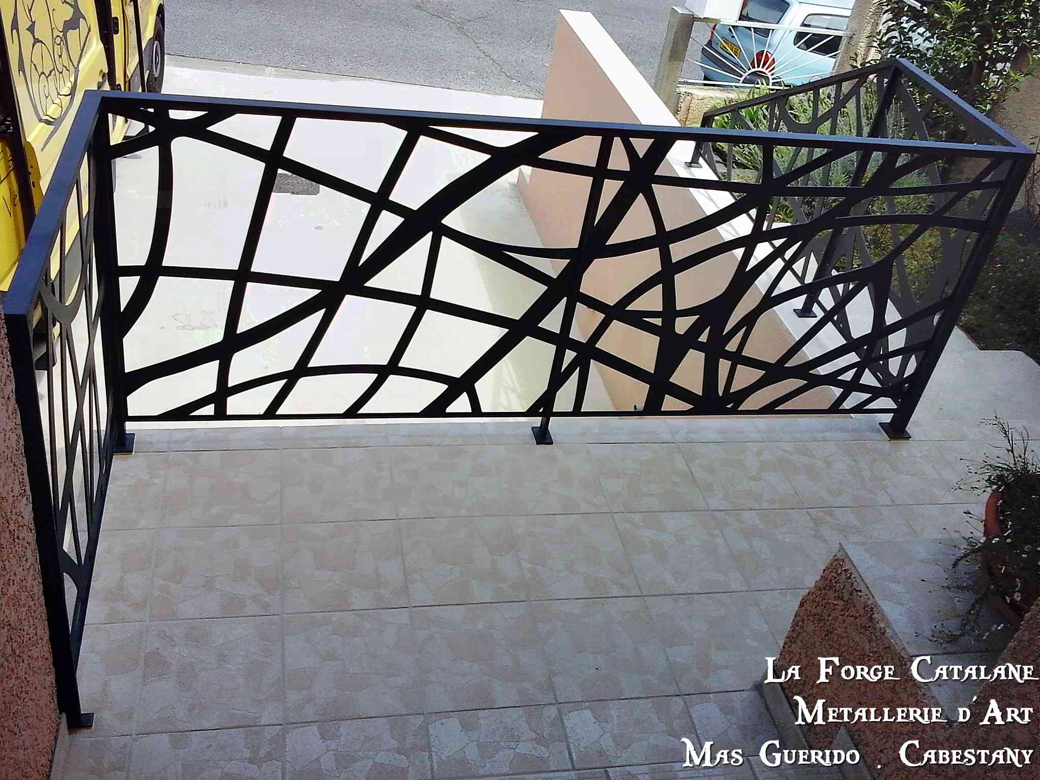 garde corps decoupe laser thermolaquage moderne forge catalane 2.jpg